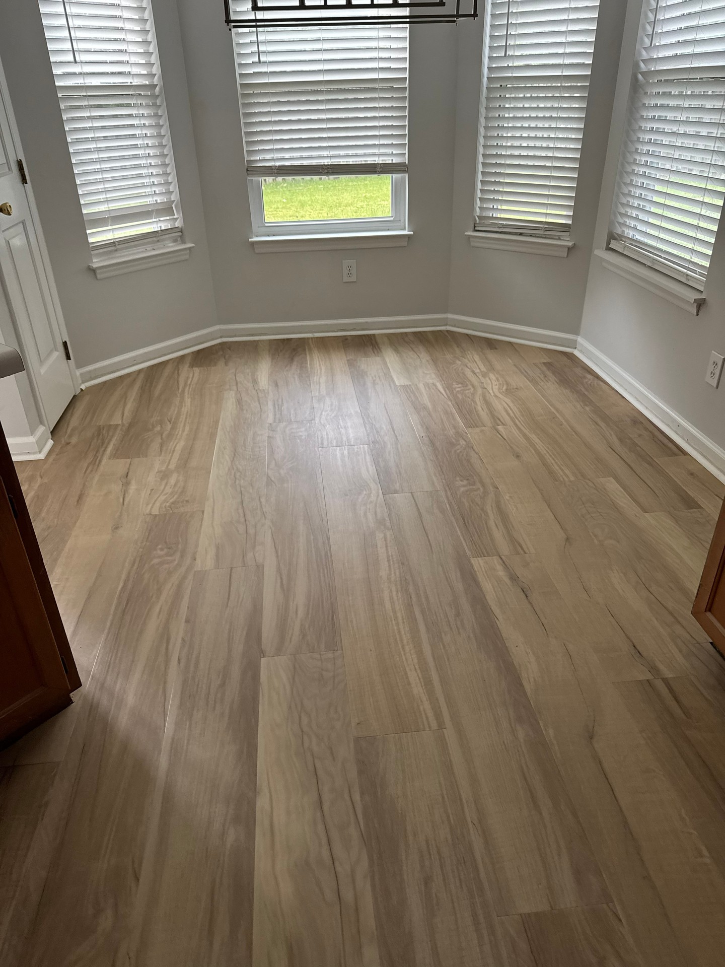 **Thinking about new floors? Let&rsquo;s make it easy.**

Whether your floors need to be replaced, refinished, or completely transformed, **Footprints Floors of Coastal Carolina** can help.

🏠 Hardwood &bull; LVP &bull; Laminate
✨ Hardwood Sanding & Refinishing
🚿 Tile &bull; Showers &bull; Bathroom Floors
🪜 Stairs & Custom Flooring Projects

We provide professional installation, clear communication, and a **FREE in-home estimate** so you know exactly what your project will take.

📍 Serving Wilmington and surrounding areas

👉 **Call 910-600-6102 to schedule your FREE estimate.**

Have a floor you&rsquo;re not sure can be saved? Send us a picture &mdash; we&rsquo;ll help you figure out your options.