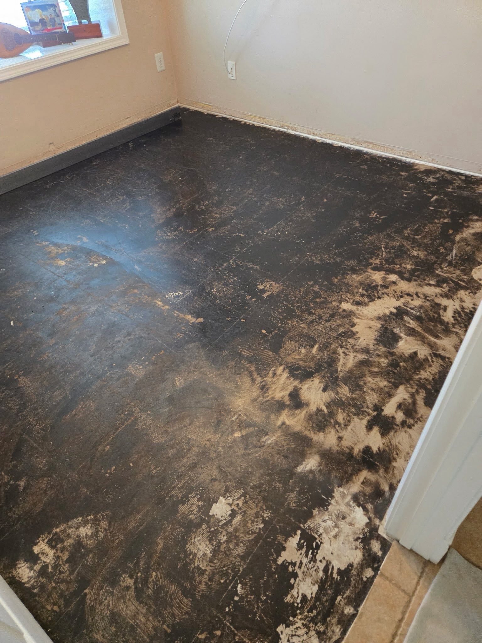 🏡 Another Flooring Transformation for a Returning Customer!

We&rsquo;re always grateful when a customer trusts us with their home again! ❤️

This LVP flooring project shows the transformation from BEFORE &rarr; FLOOR PREP &rarr; INSTALLATION &rarr; AFTER. We took the time to properly prepare the floor, including leveling and moisture barrier installation, before installing the new luxury vinyl plank flooring.

The finished result brings a fresh, warm, updated look to the space&mdash;and we&rsquo;re so thankful to be part of another project for a returning customer!

Ready to transform your floors? Let&rsquo;s get started!

❤️