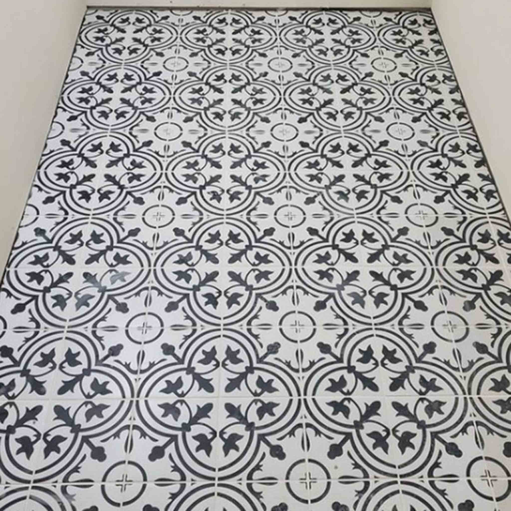 Black and white tile done by Footprints Floors South Sacramento.